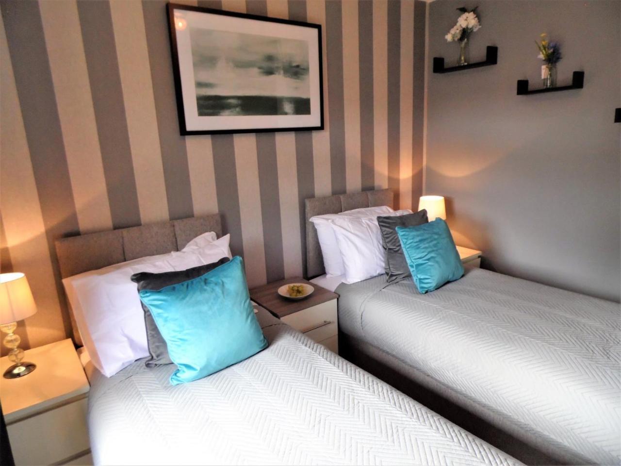 エディンバラThe Upper Craigour Royal Infirmary Houseアパートメント エクステリア 写真