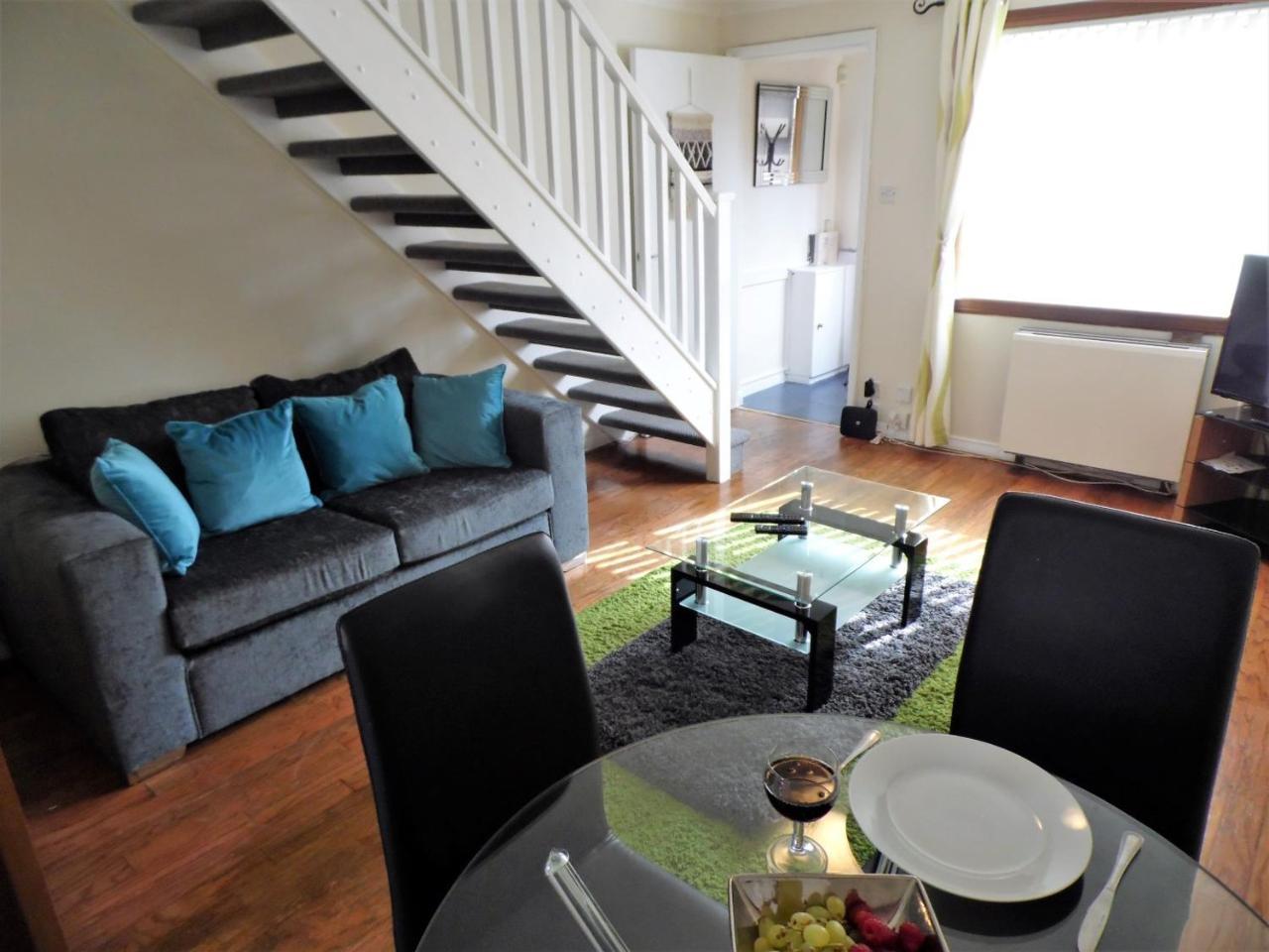 エディンバラThe Upper Craigour Royal Infirmary Houseアパートメント エクステリア 写真